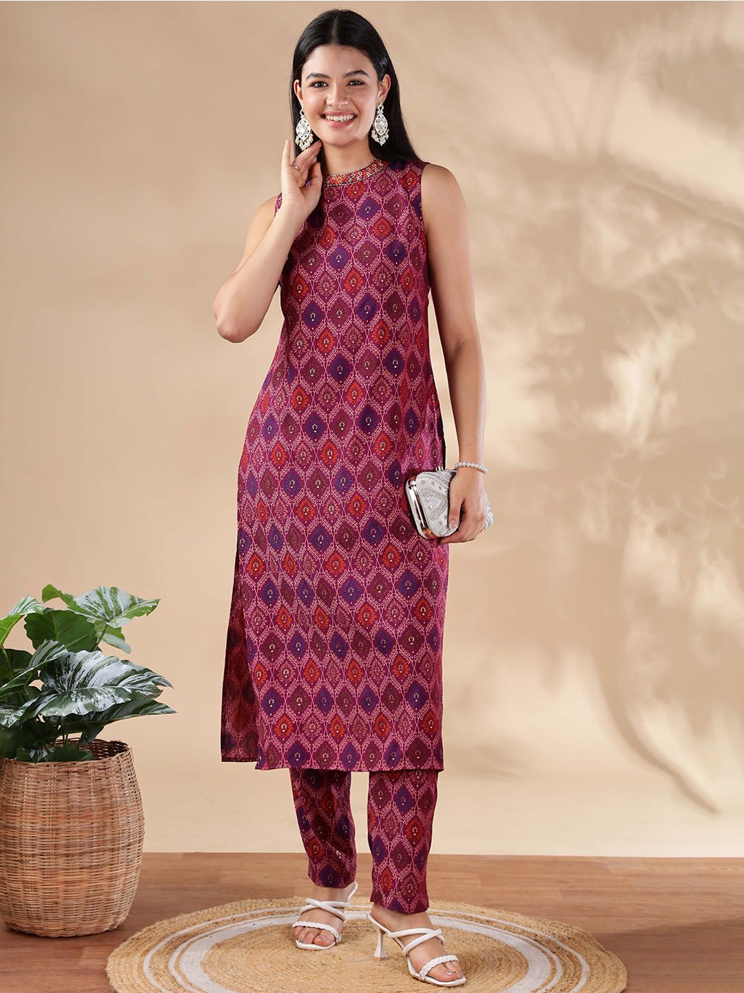 Anouk Floral Printed Round Neck Pure Cotton Straight Kurta With Trousers