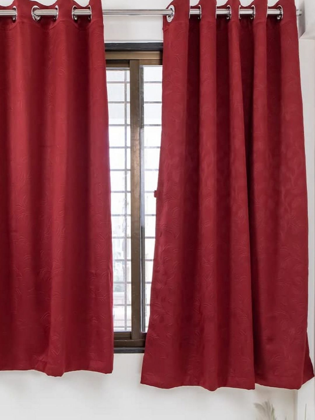Parda Online Maroon 2 Pieces Black Out Window Curtains-image-11