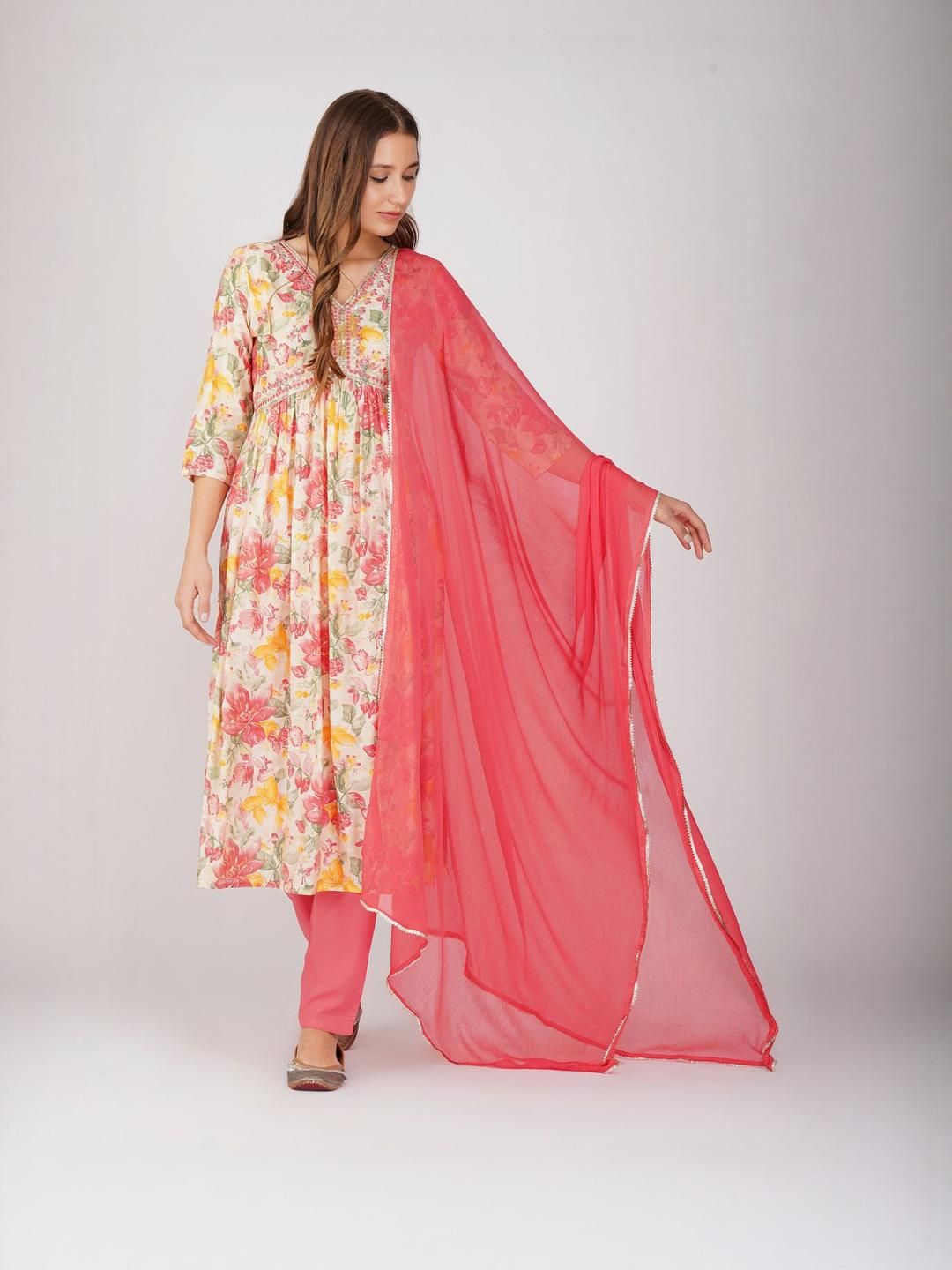 Amayra Women Pink Viscose Rayon Kurta Sets