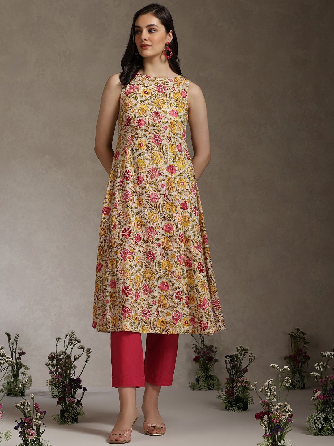 Khushal K Women Floral Printed A-Line Pure Cotton Kurta with Trousers