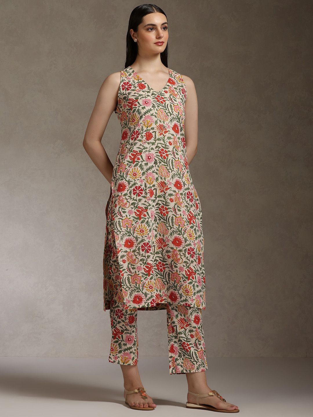 Khushal K Women Ethnic Motifs Printed Regular Kurta with Trousers-picture-16