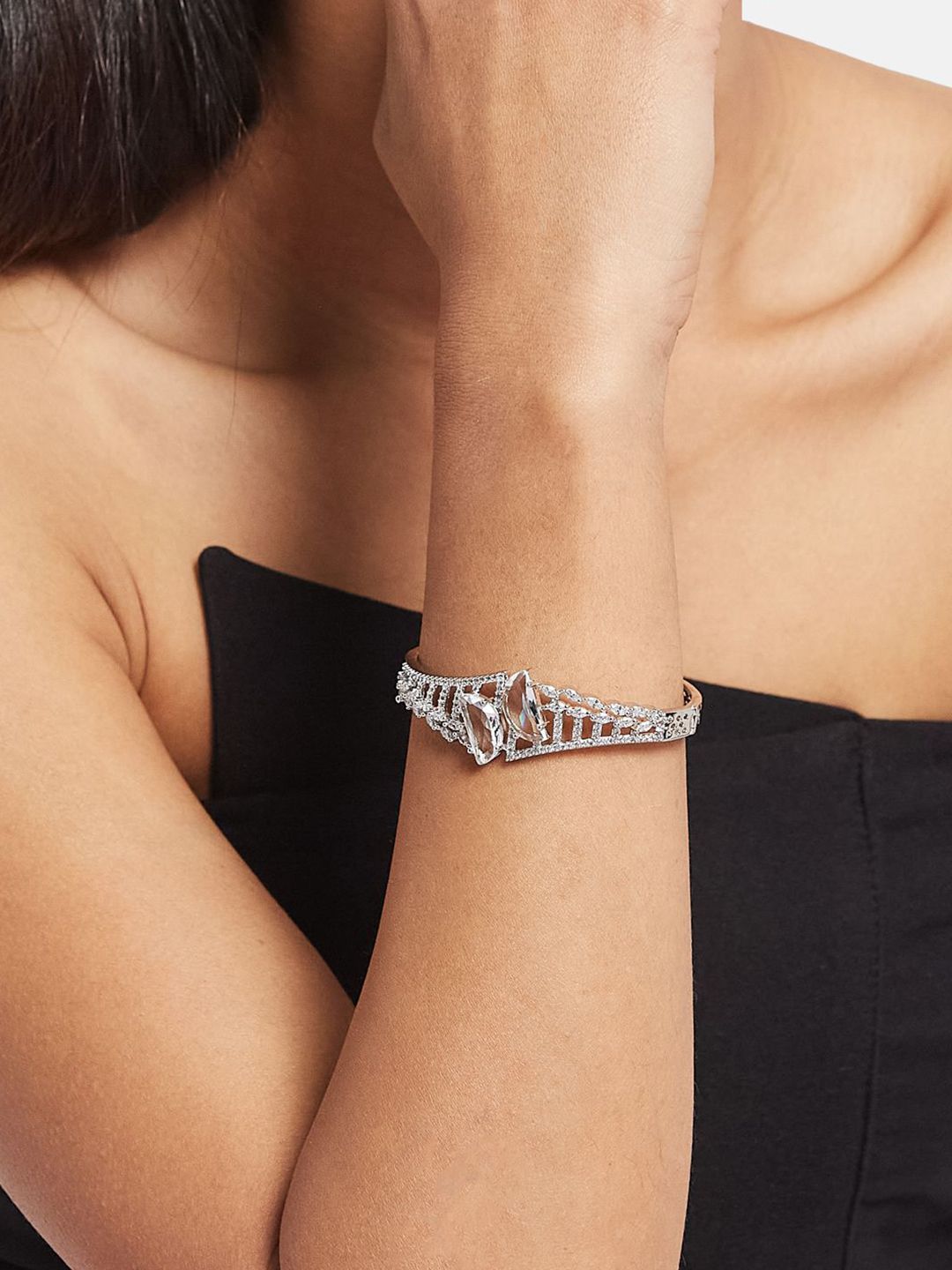 ATIBELLE Women 2 Brass Cubic Zirconia Silver-Plated Link Bracelet