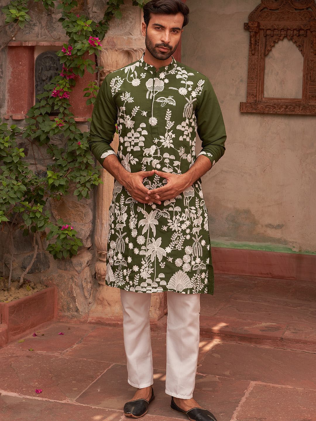 Jompers Floral Embroidered Chikankari Mandarin Collar Kurta With Pyjamas-picture-17