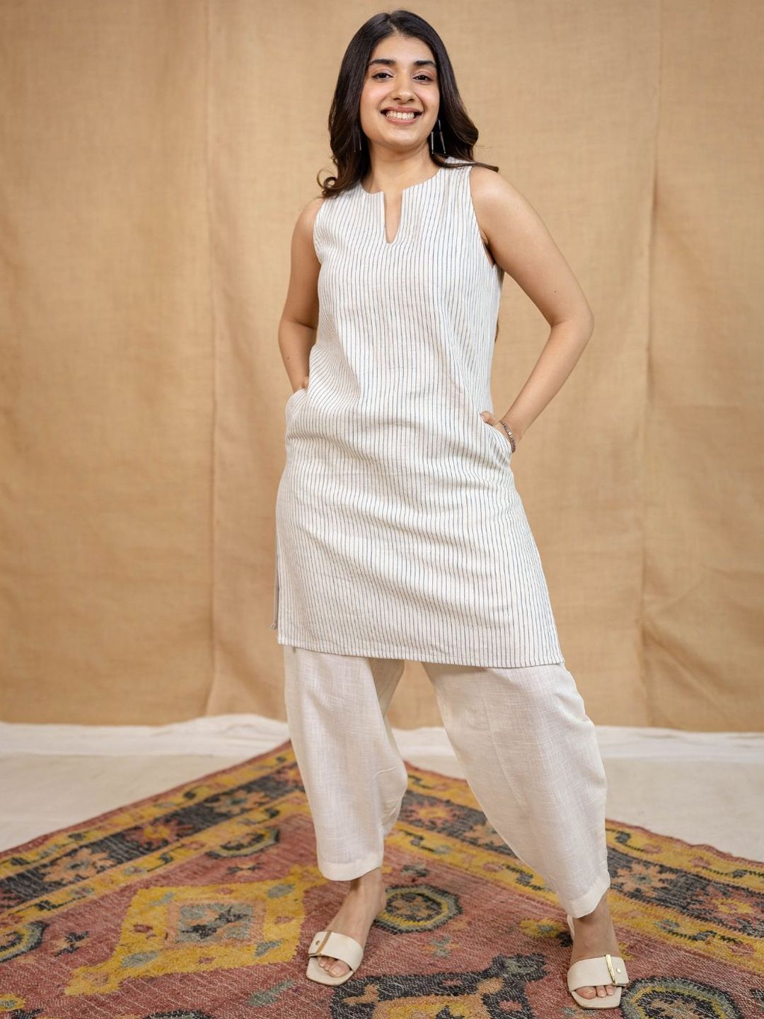 THE INDIAN ETHNIC CO Women Loose Fit Off White Solid Slub Cotton Afghan Pant-picture-26