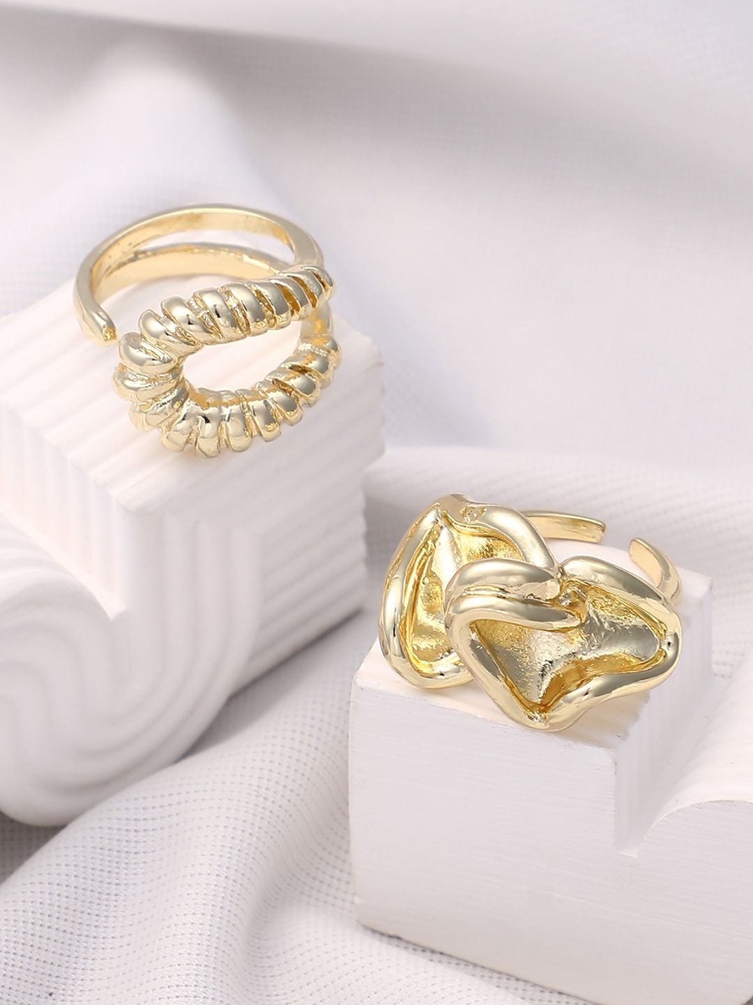 SOHI Set Of 2 Gold-Plated Textured California Statement Finger Rings-picture-36