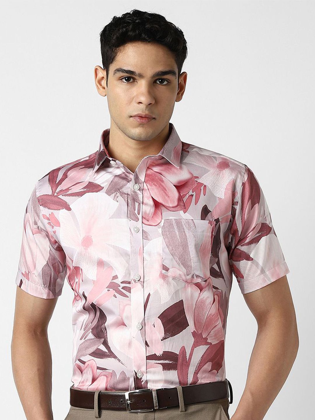 van heusen V Dot Slim Fit Printed Spread Collar Half Sleeves Cotton Formal Shirt-picture-18