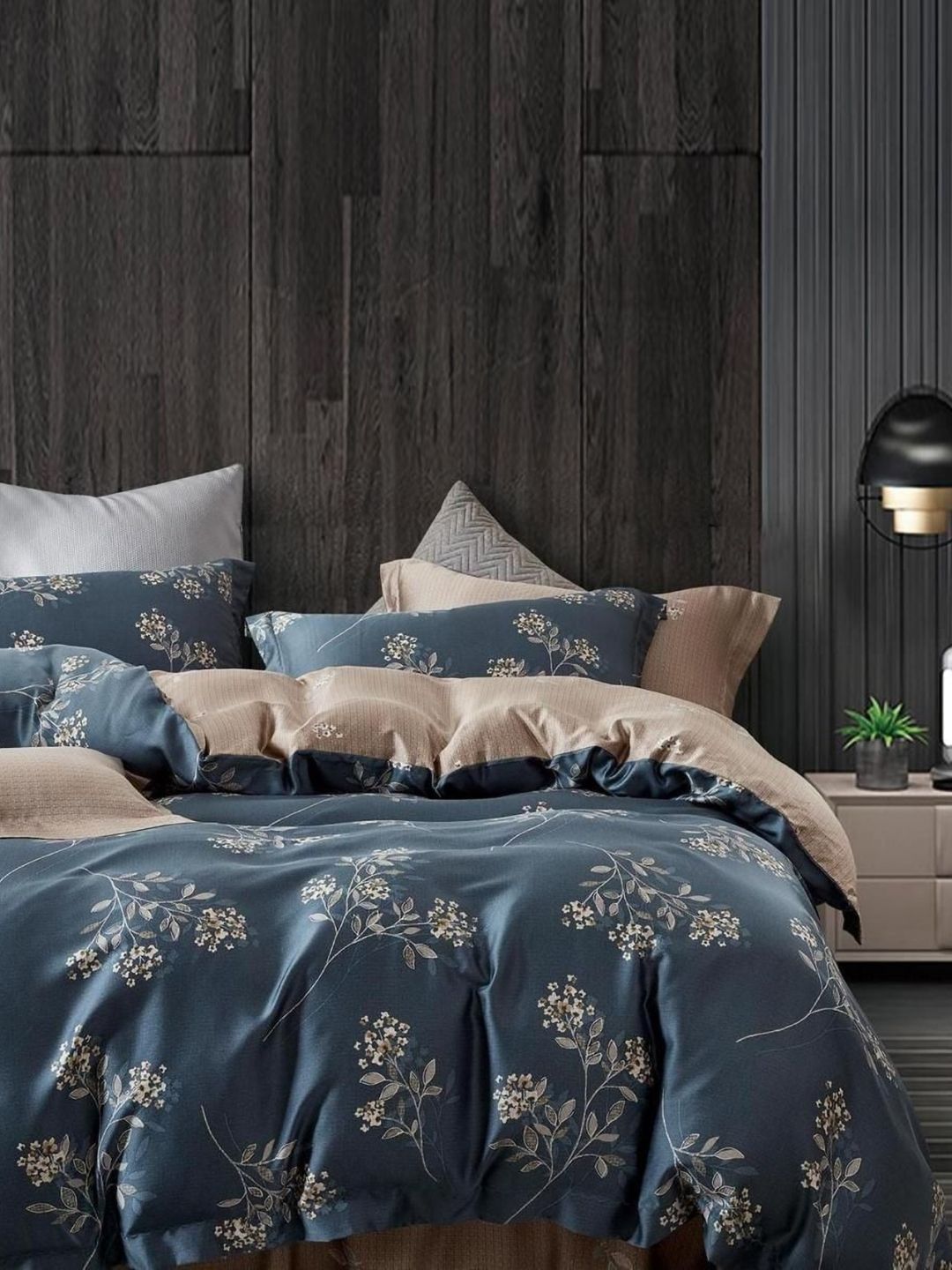 Aura Blue & White Floral 350 TC Bedsheet with 2 Pillow Covers-image-46