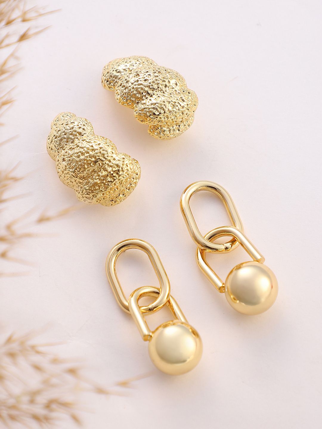 SOHI Set Of 2 Gold-Plated Contemporary Textured-Ballchain Drop Earrings-image-35