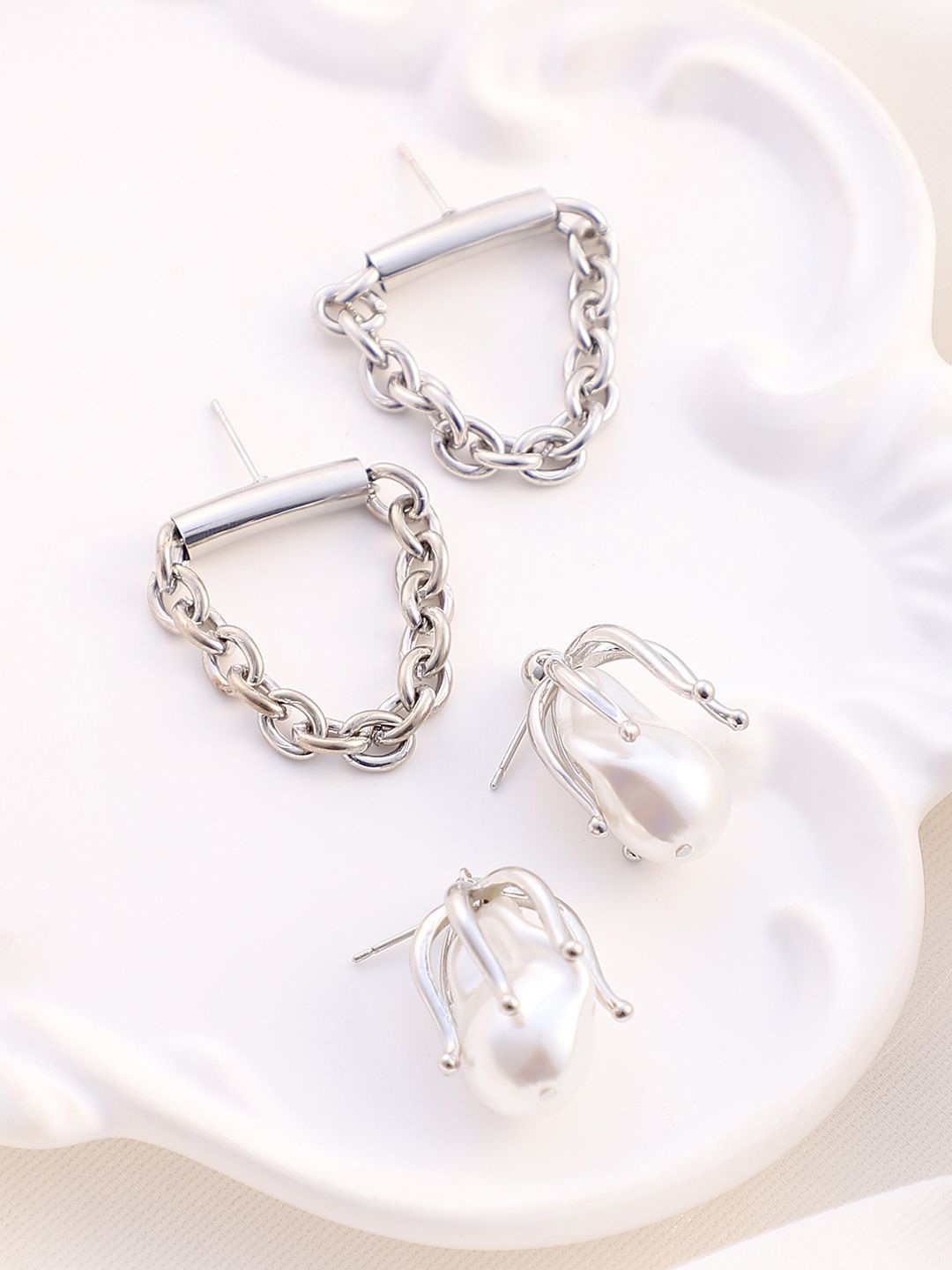SOHI Set Of 2 Silver-Plated Contemporary Chain Bud Drop Earrings-picture-34