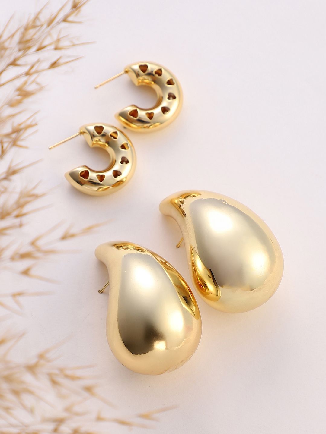 SOHI Set Of 2 Gold-Plated Statement Hoop Contemporary Drop Earrings-picture-11