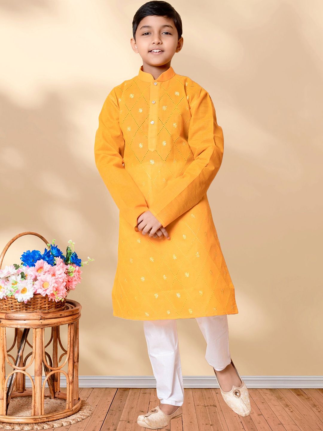 AHLAN APPARELS Boys Ethnic Motifs Embroidered Kurta with Pyjamas-picture-29
