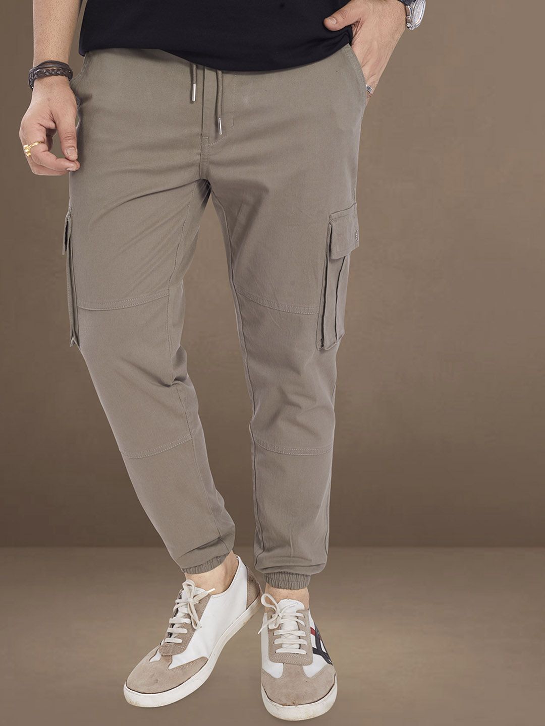 THE BEETEL HOUSE Men Carrot Easy Wash Cargos Trousers-picture-19