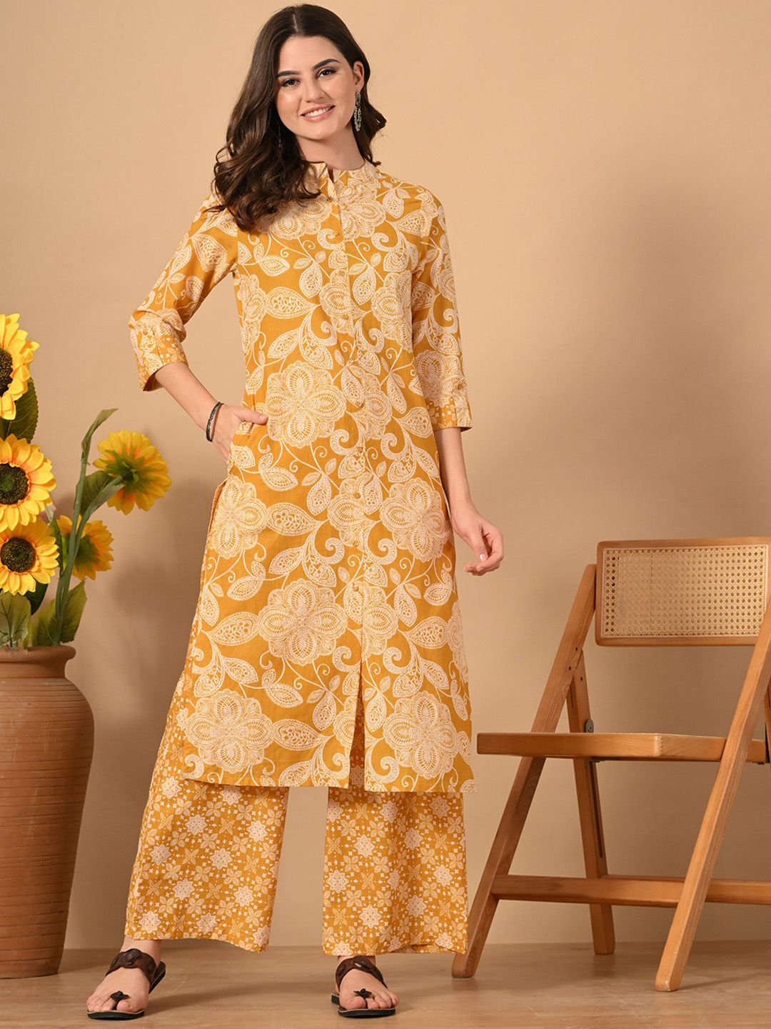 HERE&NOW Women Floral Printed Regular Pure Cotton Kurta with Palazzos