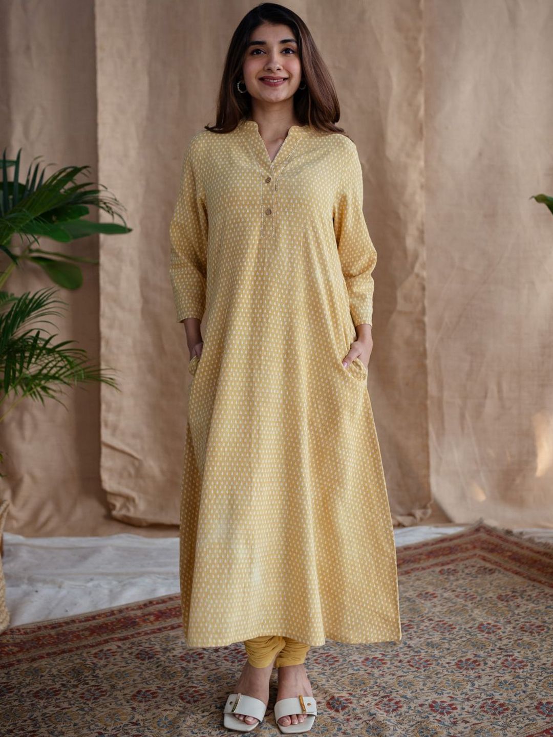 THE INDIAN ETHNIC CO Women Slim-Fit Churidar-picture-41