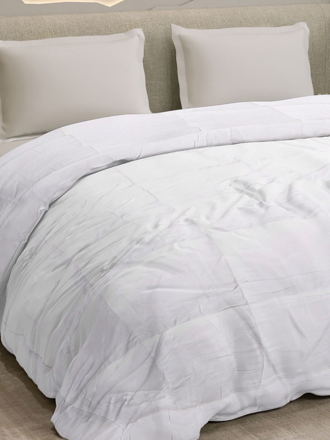 Monte Carlo White AC Room 233 GSM Double Bed Comforter-image-47