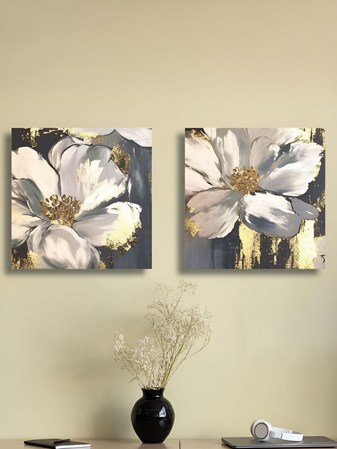 RANDOM 2 Pieces Grey & White Floral And Botanical Canvas Wall Art-picture-37