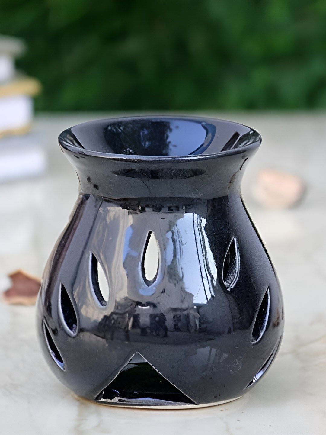 INDIAN ROYALS Black Ceramic Aroma OilDiffuser-image-22