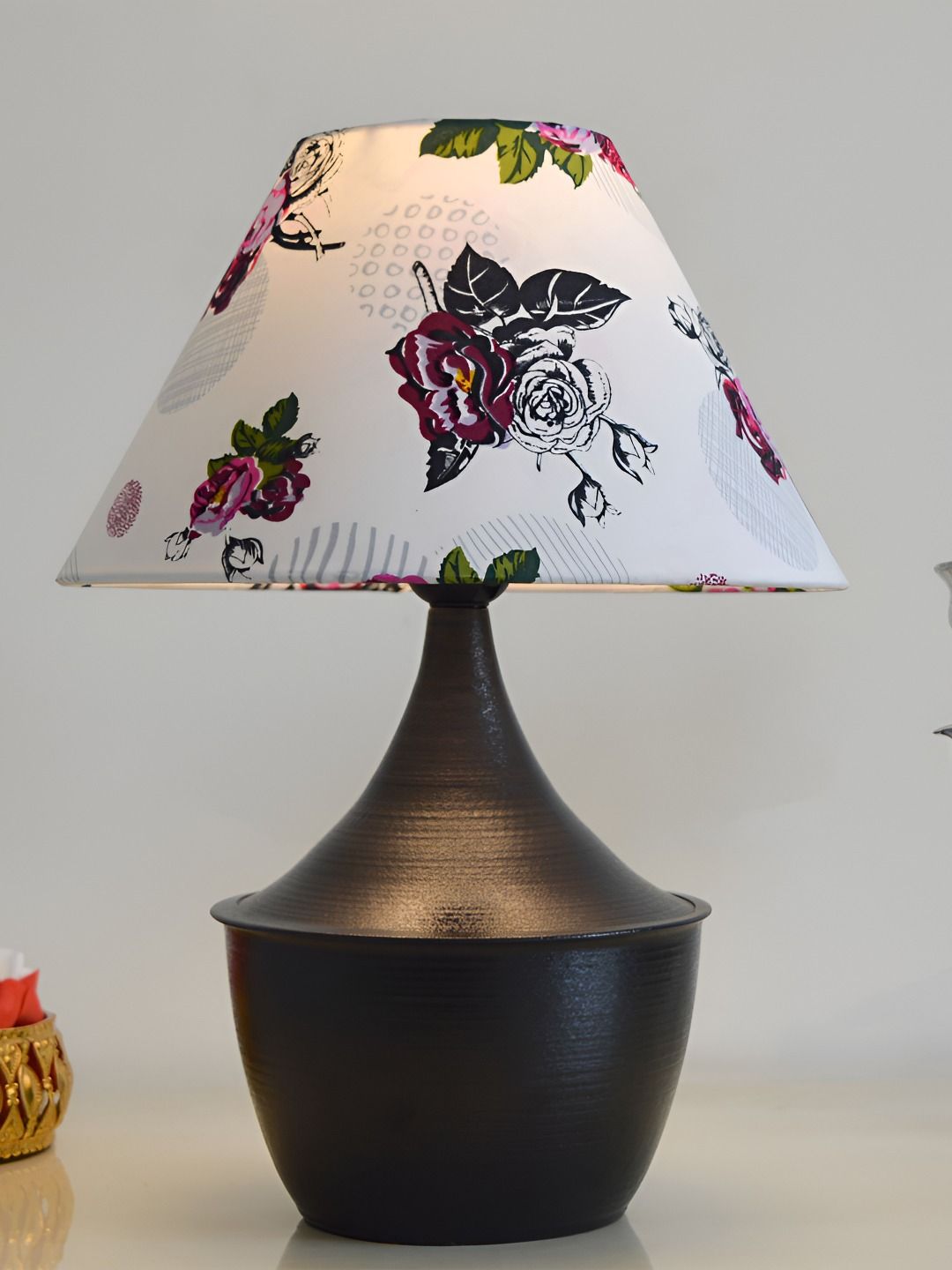 Decorcity Black Printed Metal Traditional Bell Shaped Table Lamp-picture-35