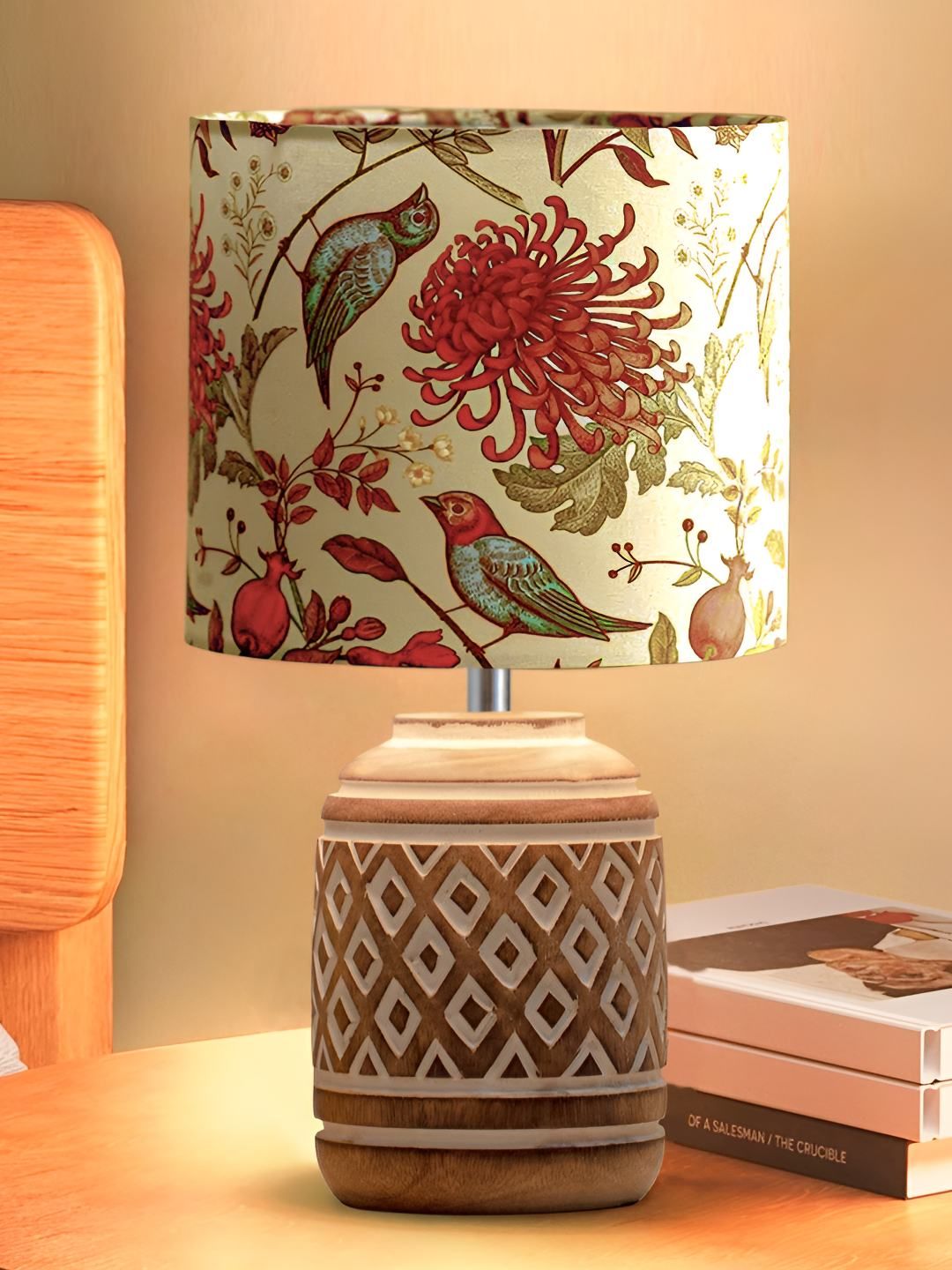 Decorcity Rust Printed Wood Traditional Cylindrical Shaped Table Lamp-image-39