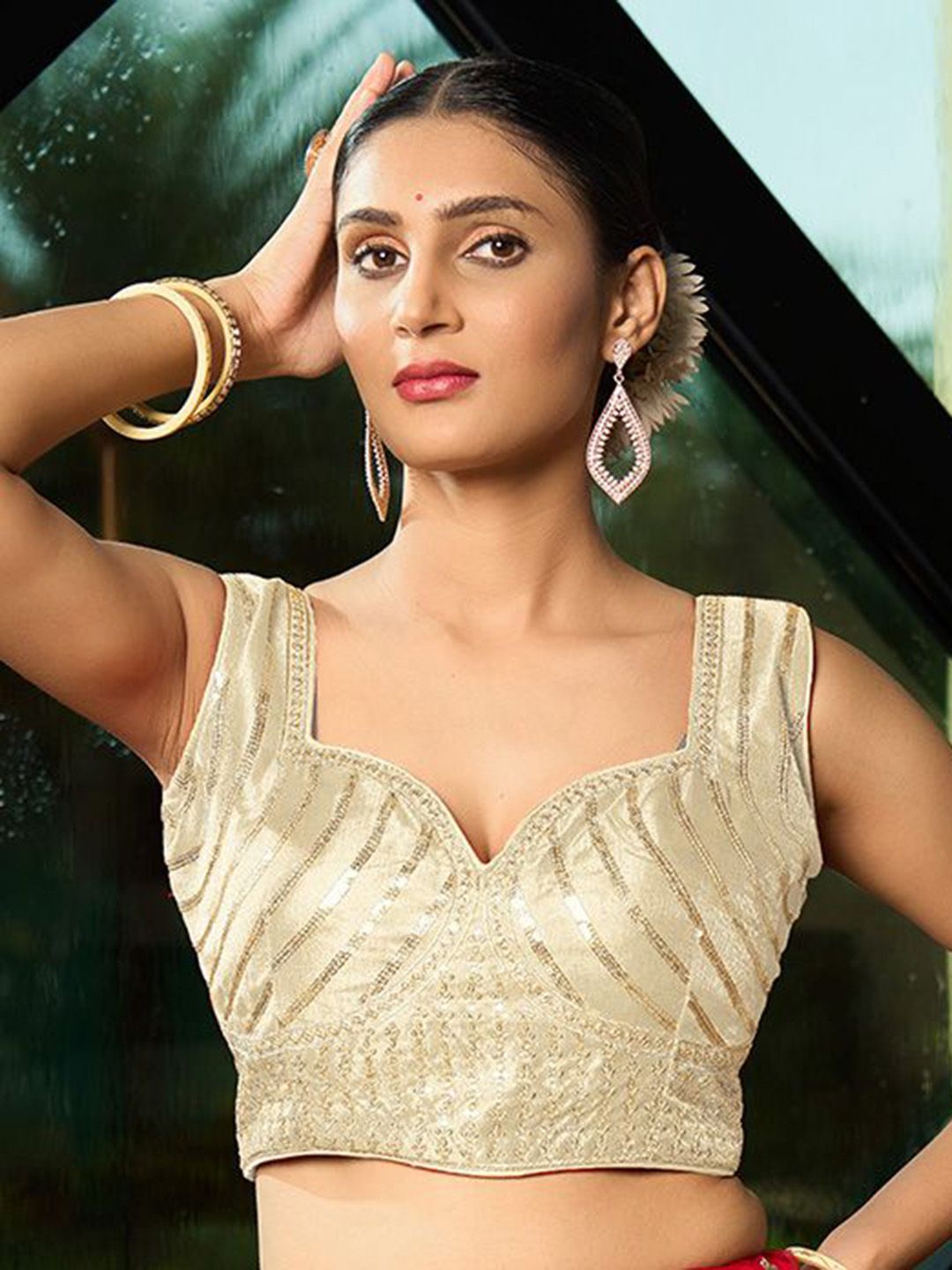 HERE&NOW Sweetheart Neck Embroidered Saree Blouse-picture-39
