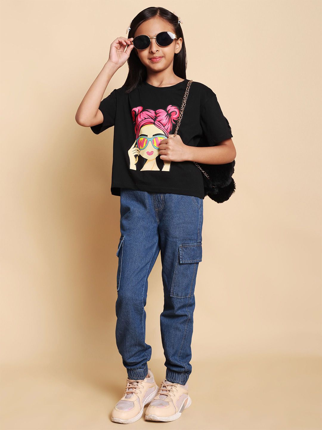 YK Girls Printed Round Neck Pure Cotton T-Shirt With Jogger-picture-48