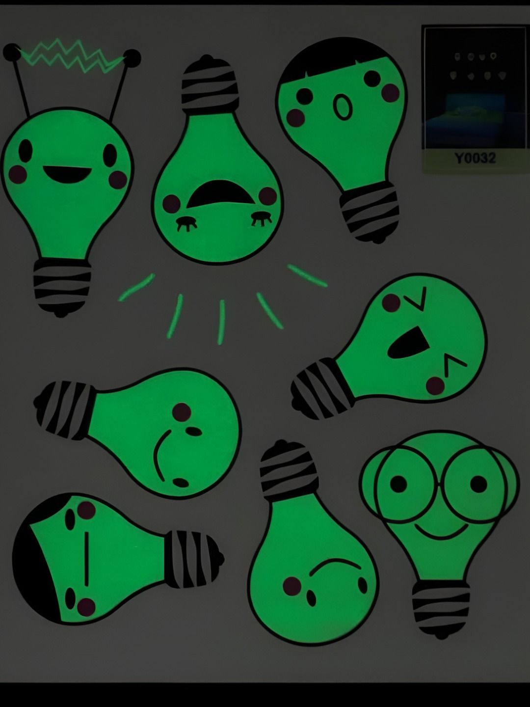indian royals INDIAN ROYALSGreen & Black Kartoon Pattern Glow in the Dark Self Adhesive Wall Sticker-picture-18