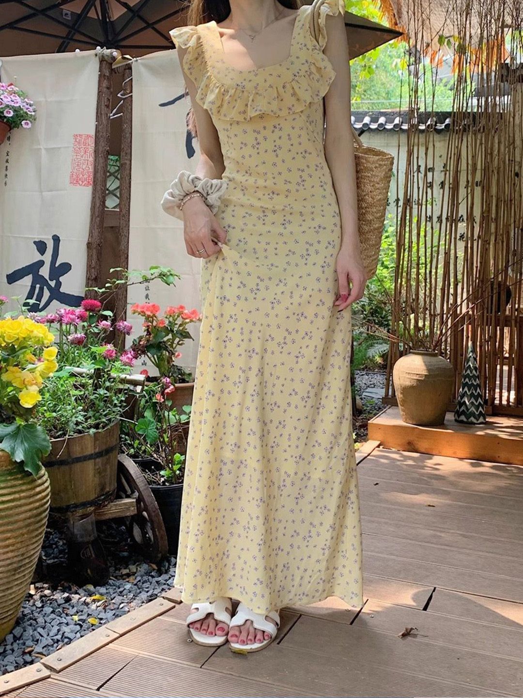 Outzidr Women Floral Printed Flutter Sleeve Maxi Dress-picture-39