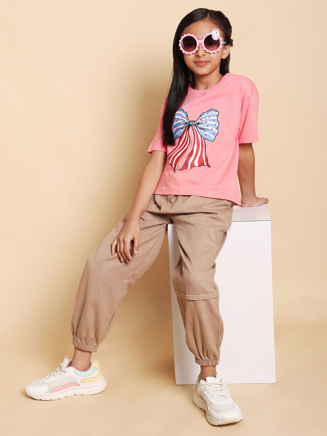 YK Girls Printed Round Neck Pure Cotton T-Shirt With Jogger-picture-10