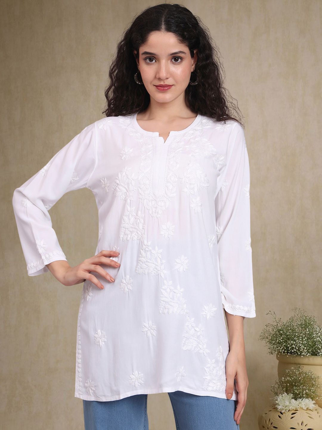 PARAMOUNT CHIKAN Ethnic Motifs Embroidered Chikankari Chikankari Kurti-picture-37