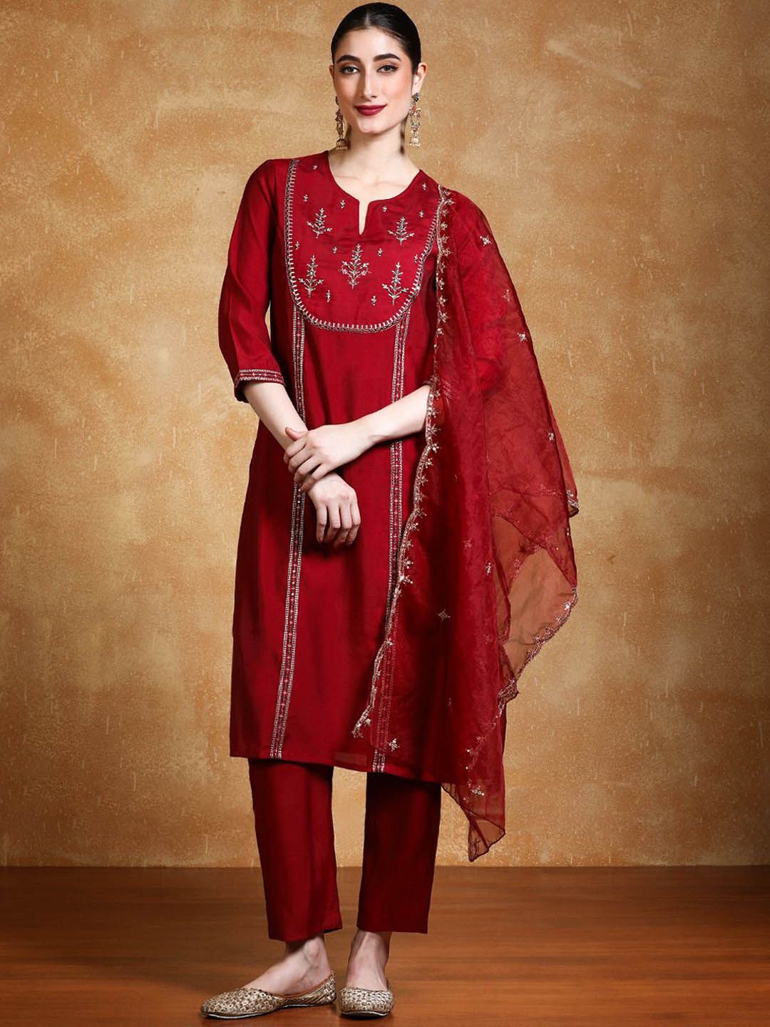 Varanga Women Floral Embroidered Kurta with Trousers & Dupatta