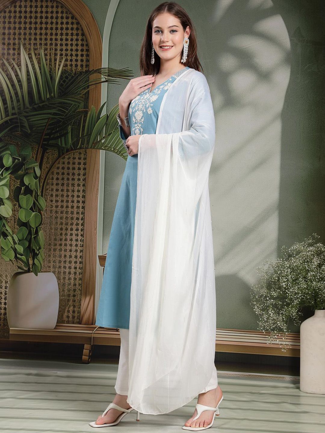 Nayam By Lakshita Women Floral Embroidered Kurta with Palazzo & Dupatta