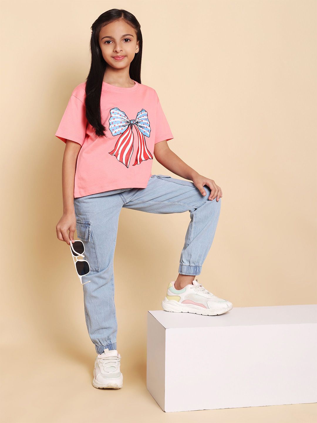 YK Girls Printed Round Neck Pure Cotton T-Shirt With Jogger-picture-55
