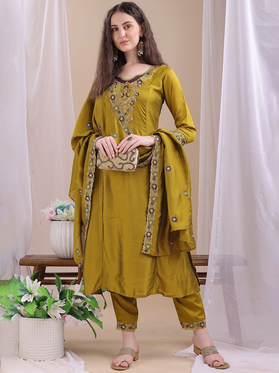 Women women ethnic motifs embroidered cotton kurta with trousers & dupatta