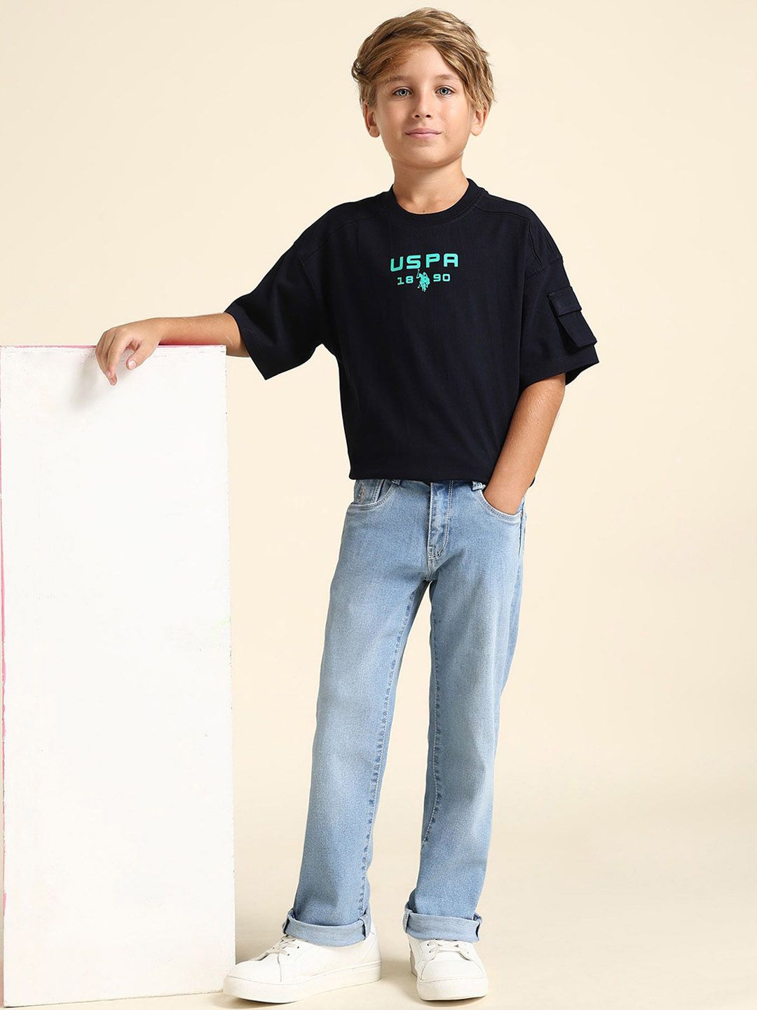U.S. Polo Assn. Kids Boys Relaxed Fit Mid-Rise Light Fade Stretchable Jeans
