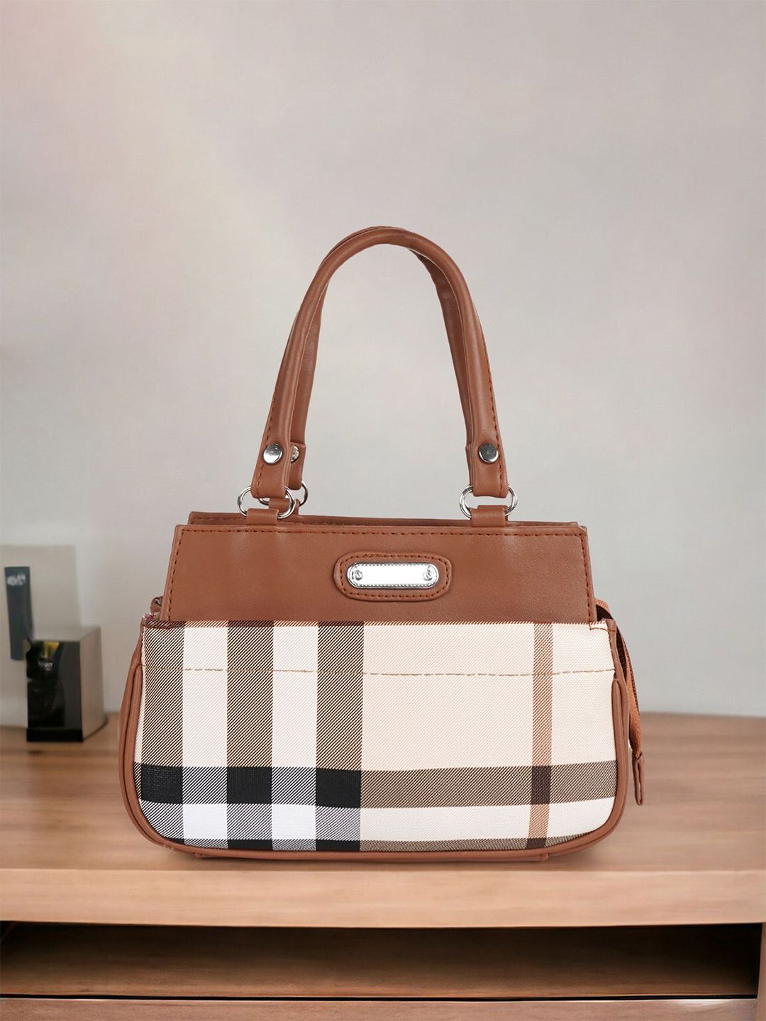 NORVE Printed Handheld Bag-picture-19