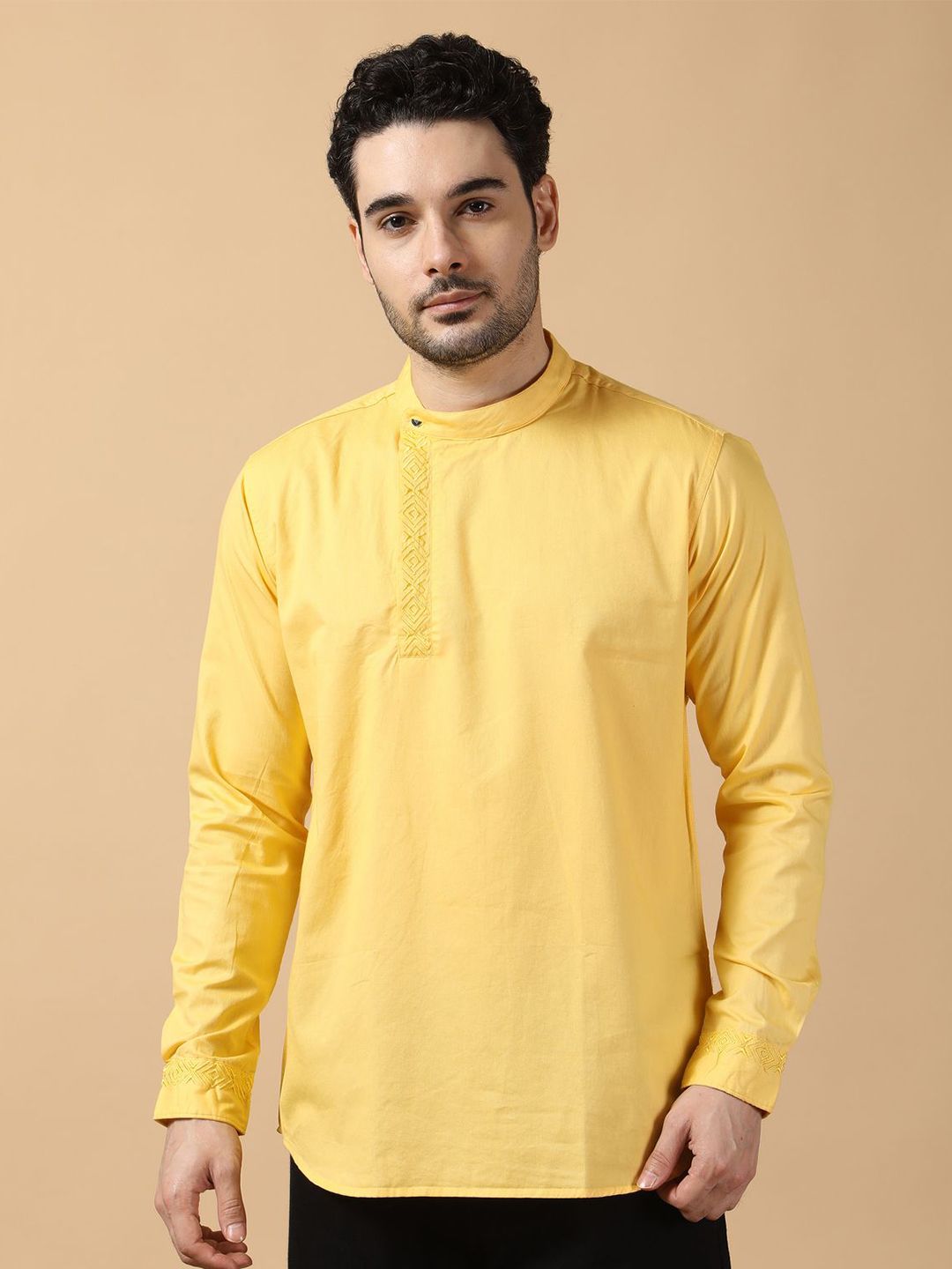 Kuons Avenue Thread Work Band Collar Angrakha Cotton Twill Weave Straight Short Kurta-picture-20