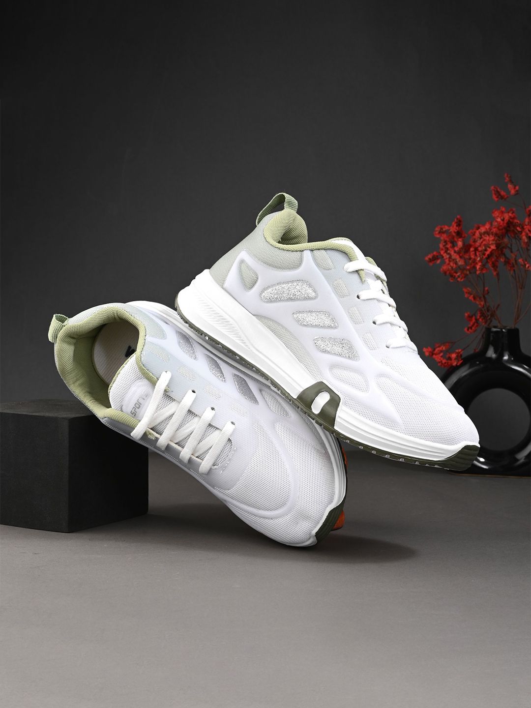 BIRDE Women Mesh Walking Non-Marking Shoes-picture-16