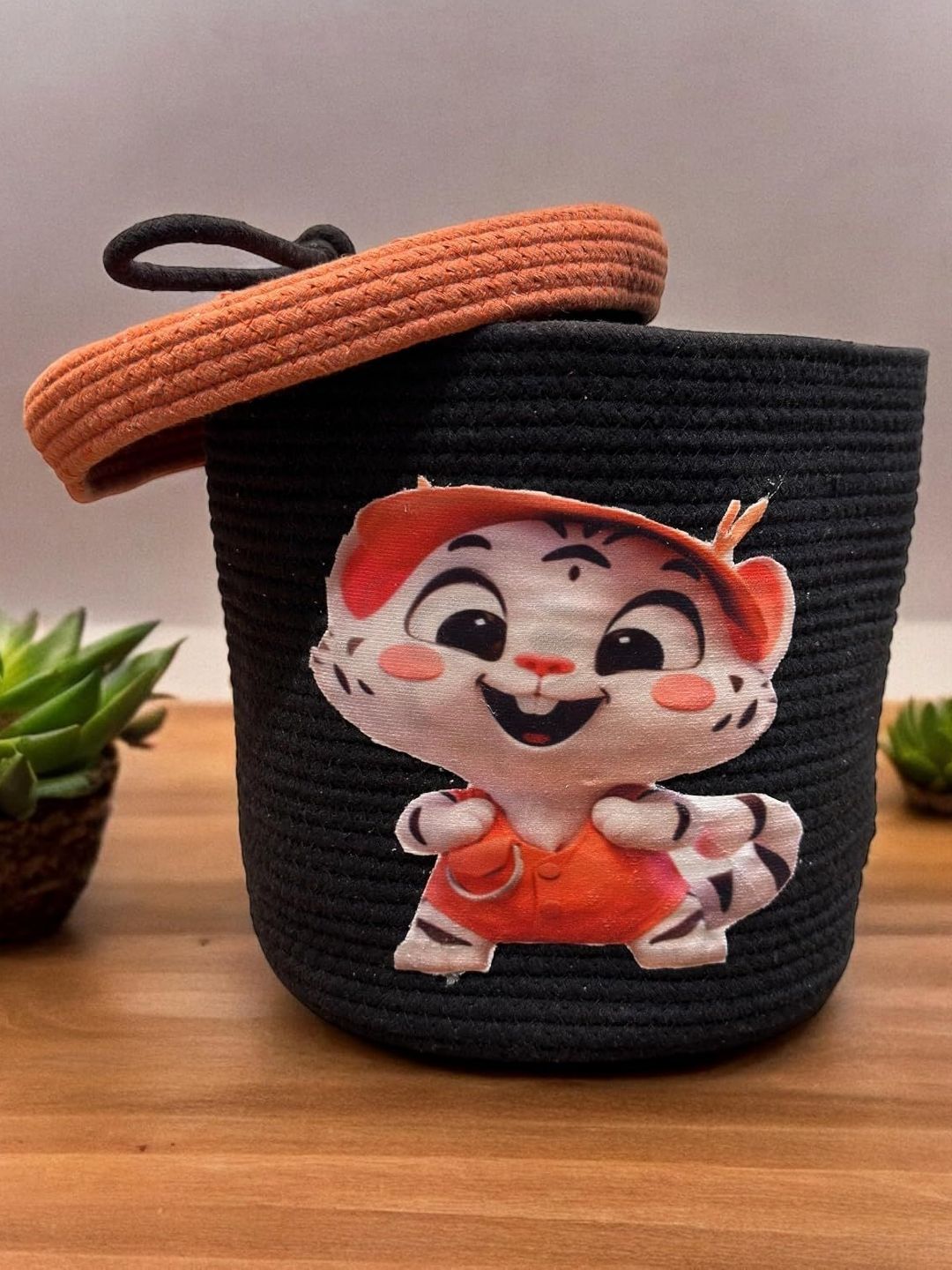 Dolce Casa Rust & Black Textured Rope Laundry Bag With Lid-image-12