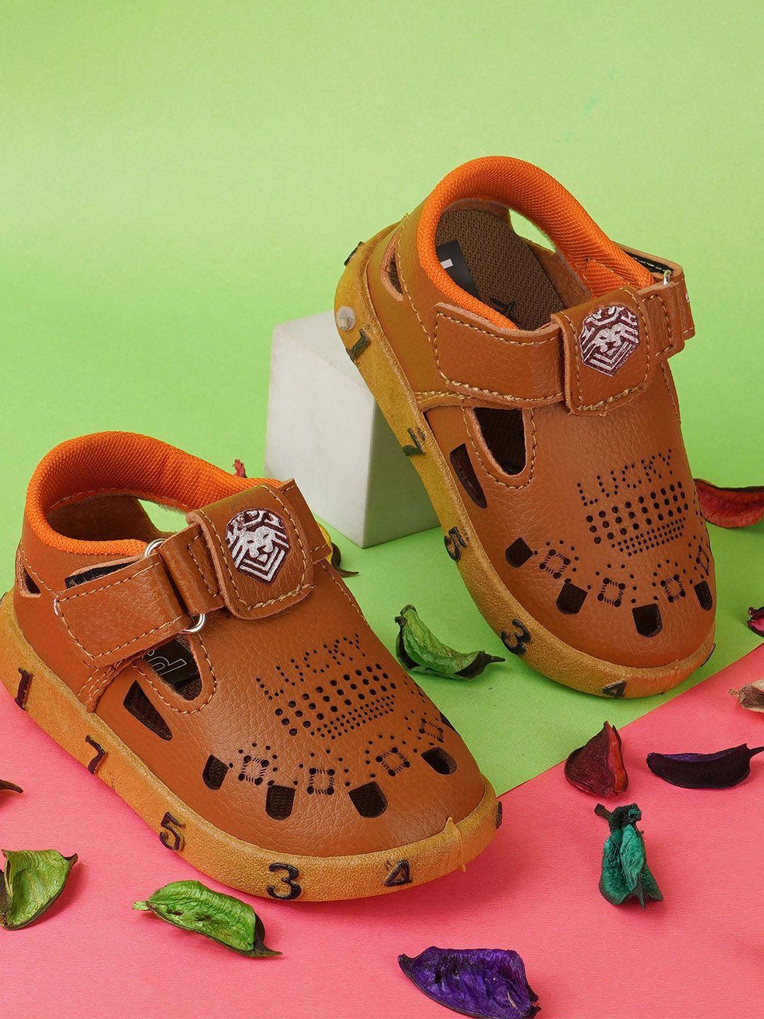 LMG Lifestyle Kids Shoe-Style Sandals