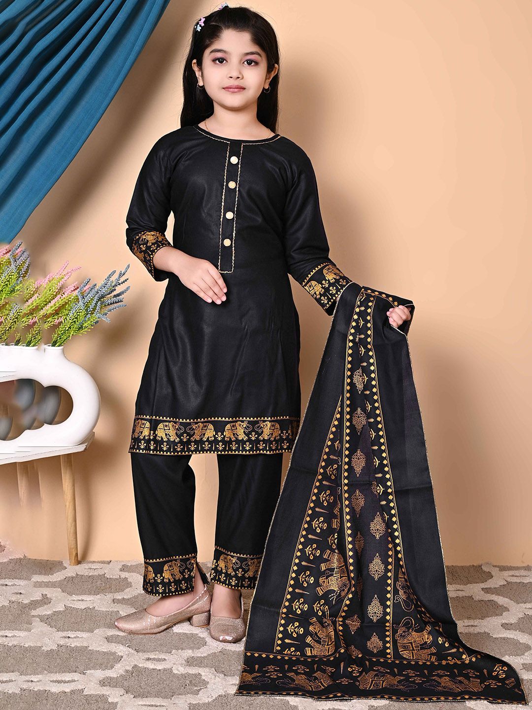 GLAMOUR WORLD GARMENTS Girls Floral Embroidered Regular Kurta with Palazzos & With Dupatta-picture-12