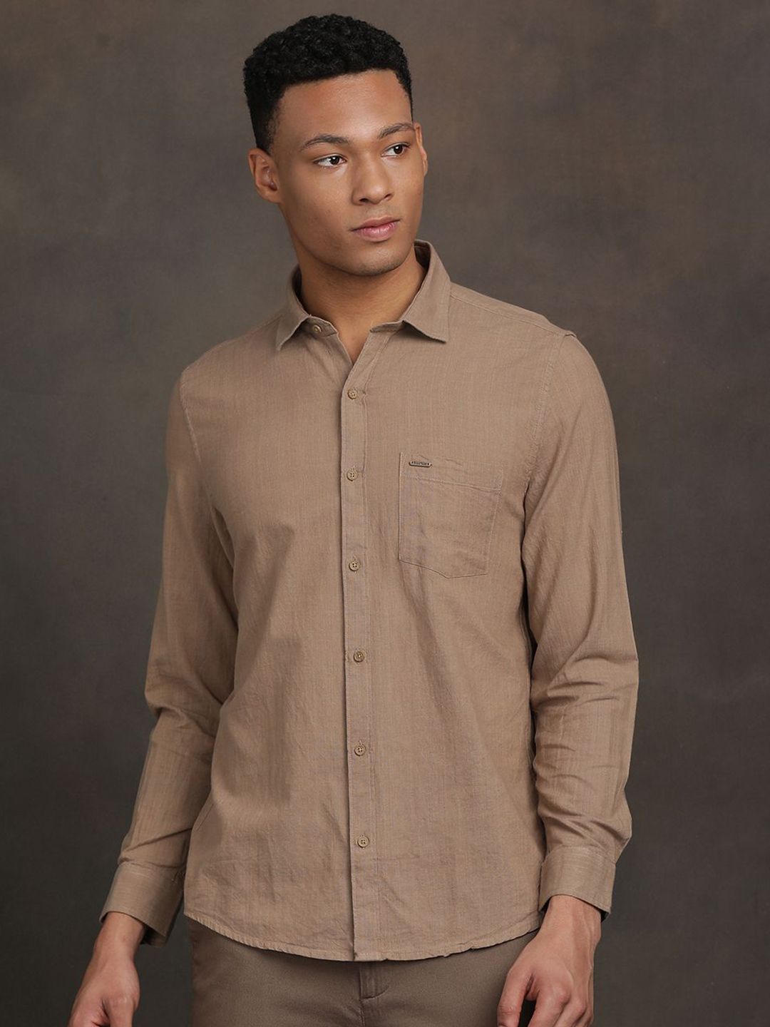 Turtle Spread Collar Relaxed Slim Fit Cotton Casual Shirt-picture-19