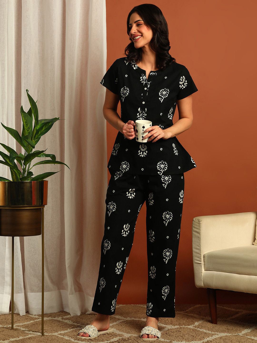 ETC Women Floral Print Pure Cotton Night suit-picture-11