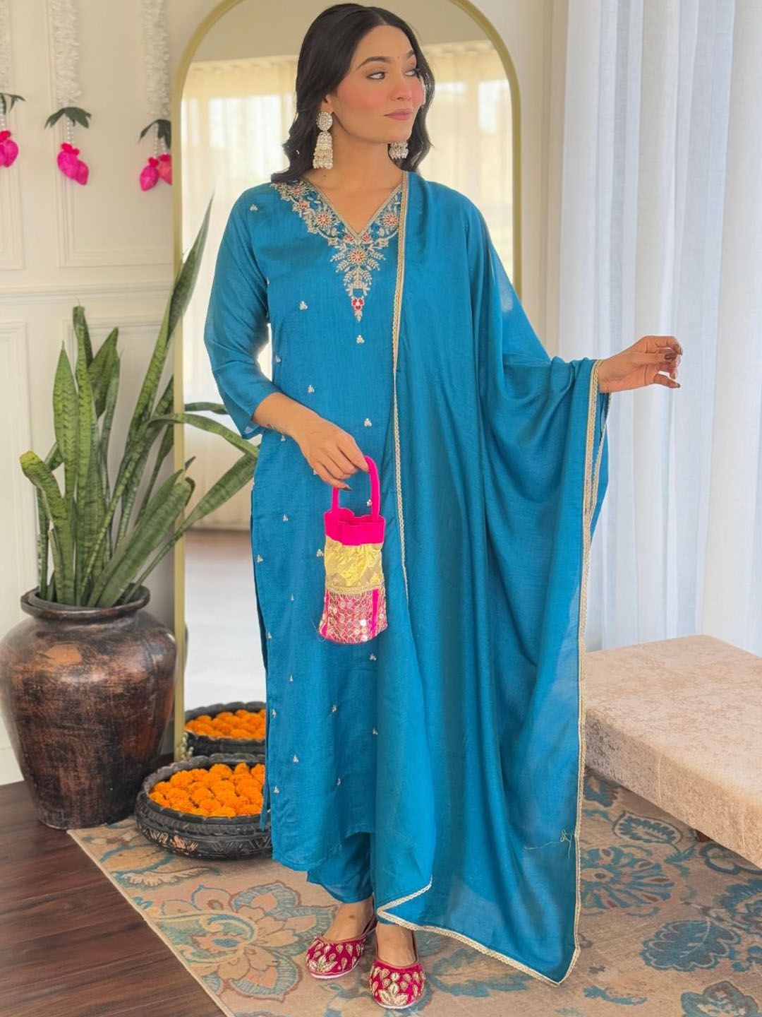 Women Red Ethnic Motifs Embroidered Sequinned Kurta Set