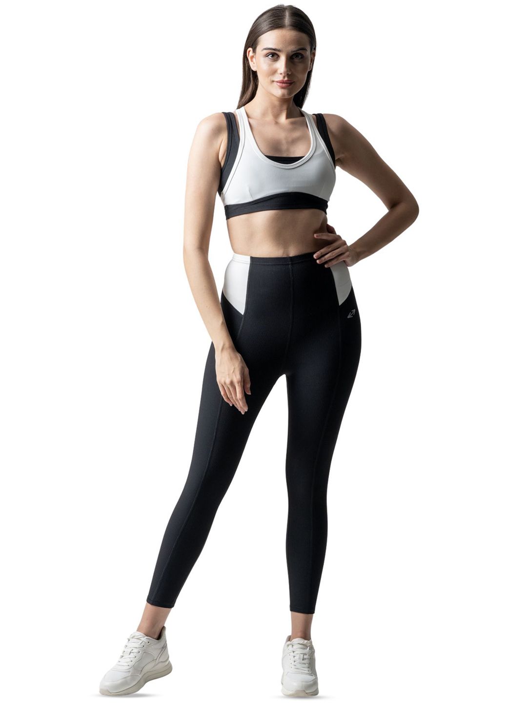 STRCH Colourblocked Removable Padding Medium Coverage Anti Odour Workout Bra-picture-37