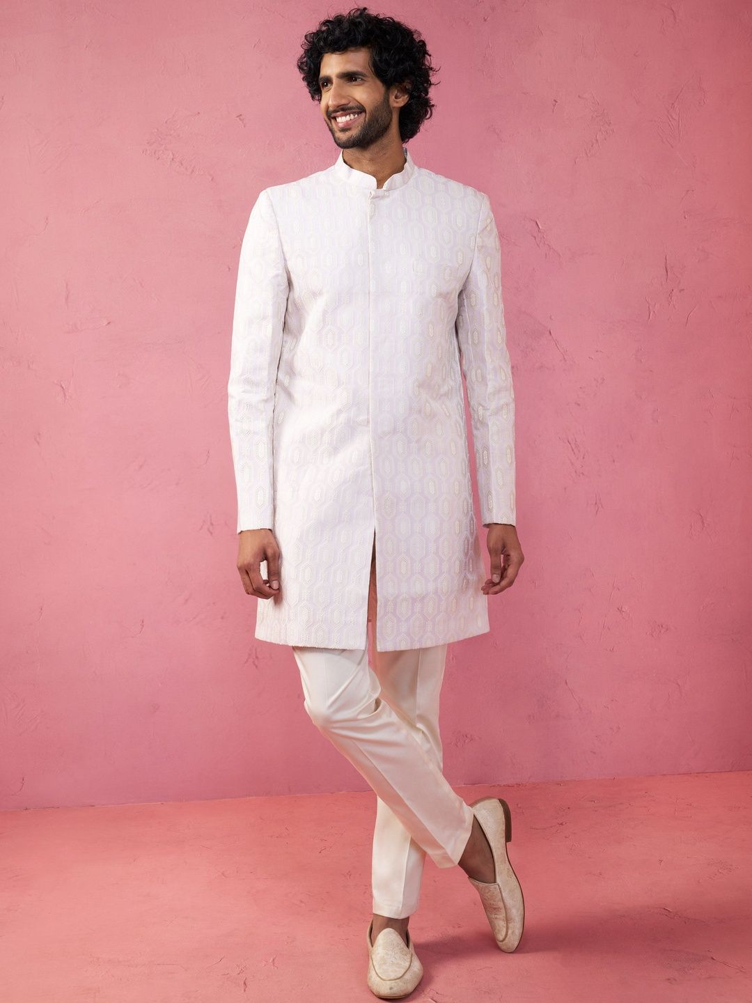 VASTRAMAY Men Jacquard Embroidered Indo-Western With Trousers Sherwani Set-picture-41