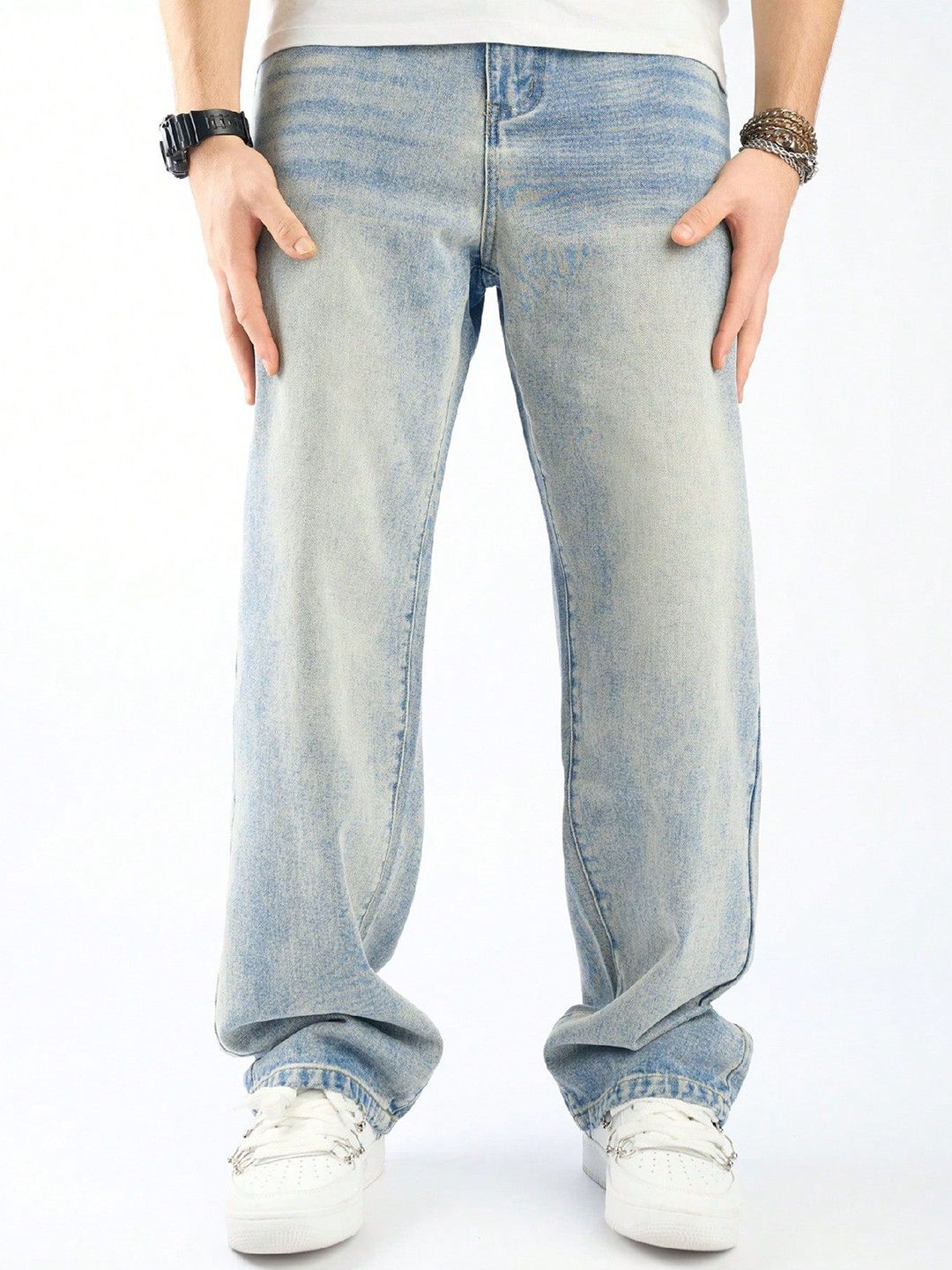 Off Duty India Men Straight Fit Mid-Rise Low Distress Heavy Fade Jeans-picture-37