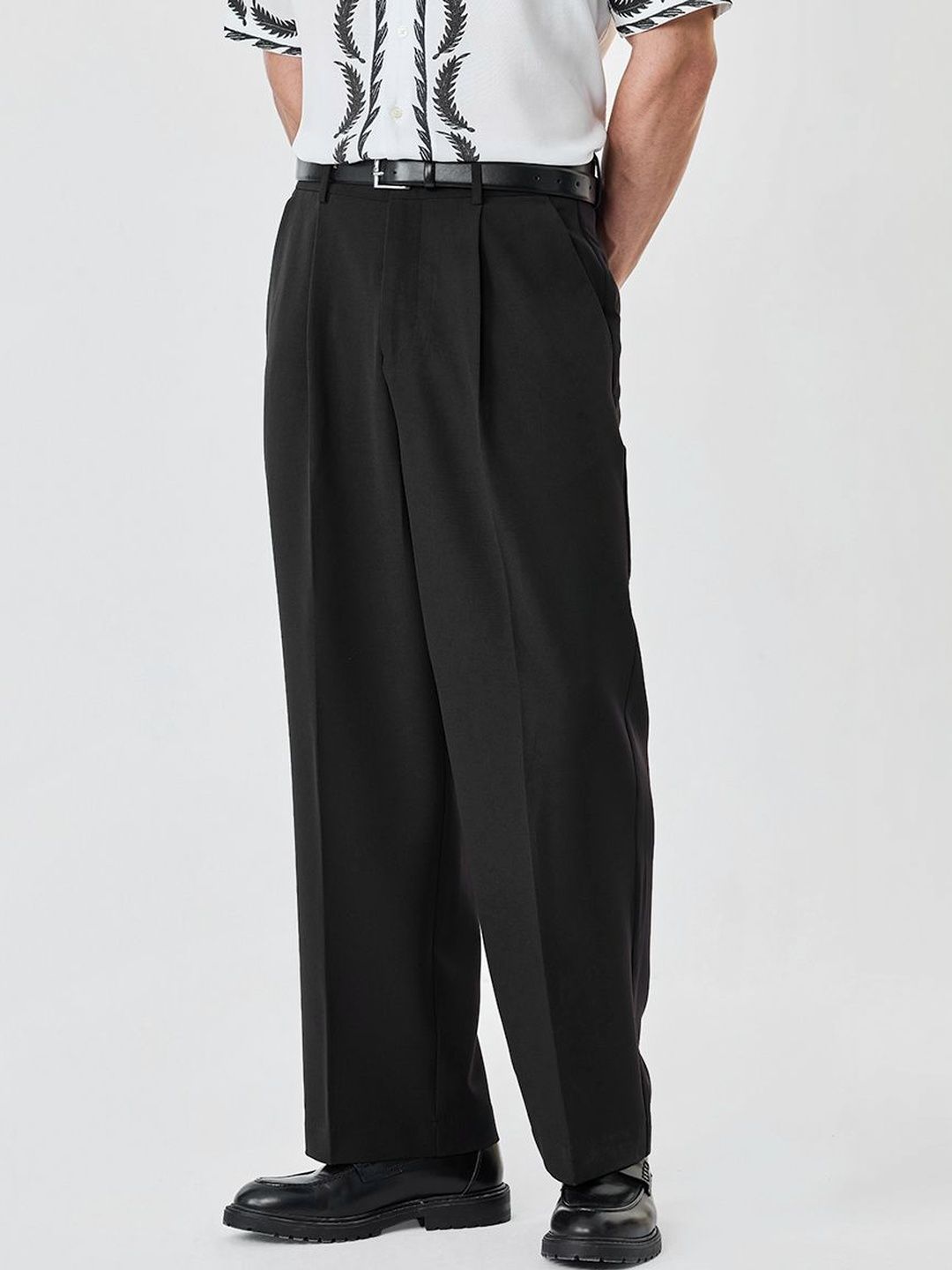 Snitch Men Pleated Trousers