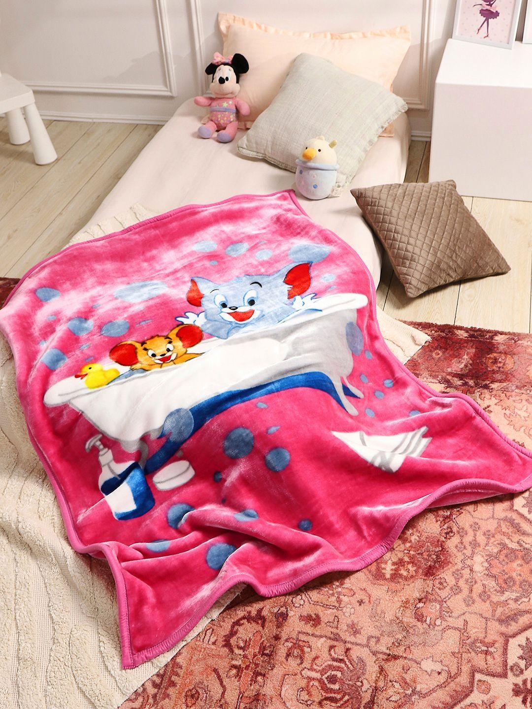 Monte Carlo Pink & Pink Cartoon Characters Blanket