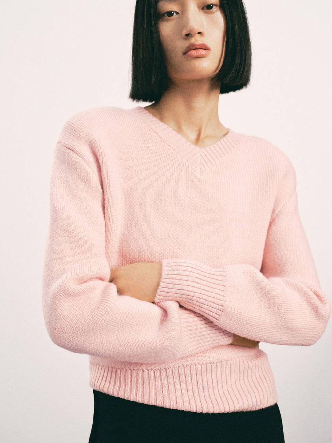 MANGO V-Neck Relaxed Fit Knitted Sweaters-picture-36
