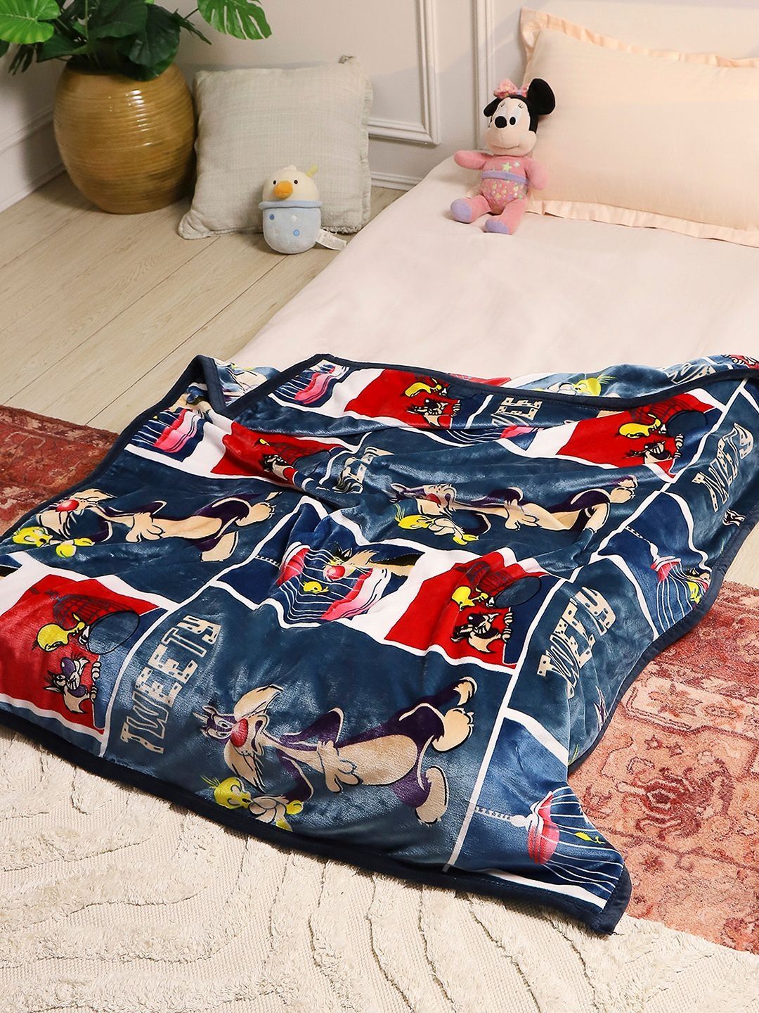 Monte Carlo Blue & Blue Cartoon Characters 600 GSM Blanket-image-20